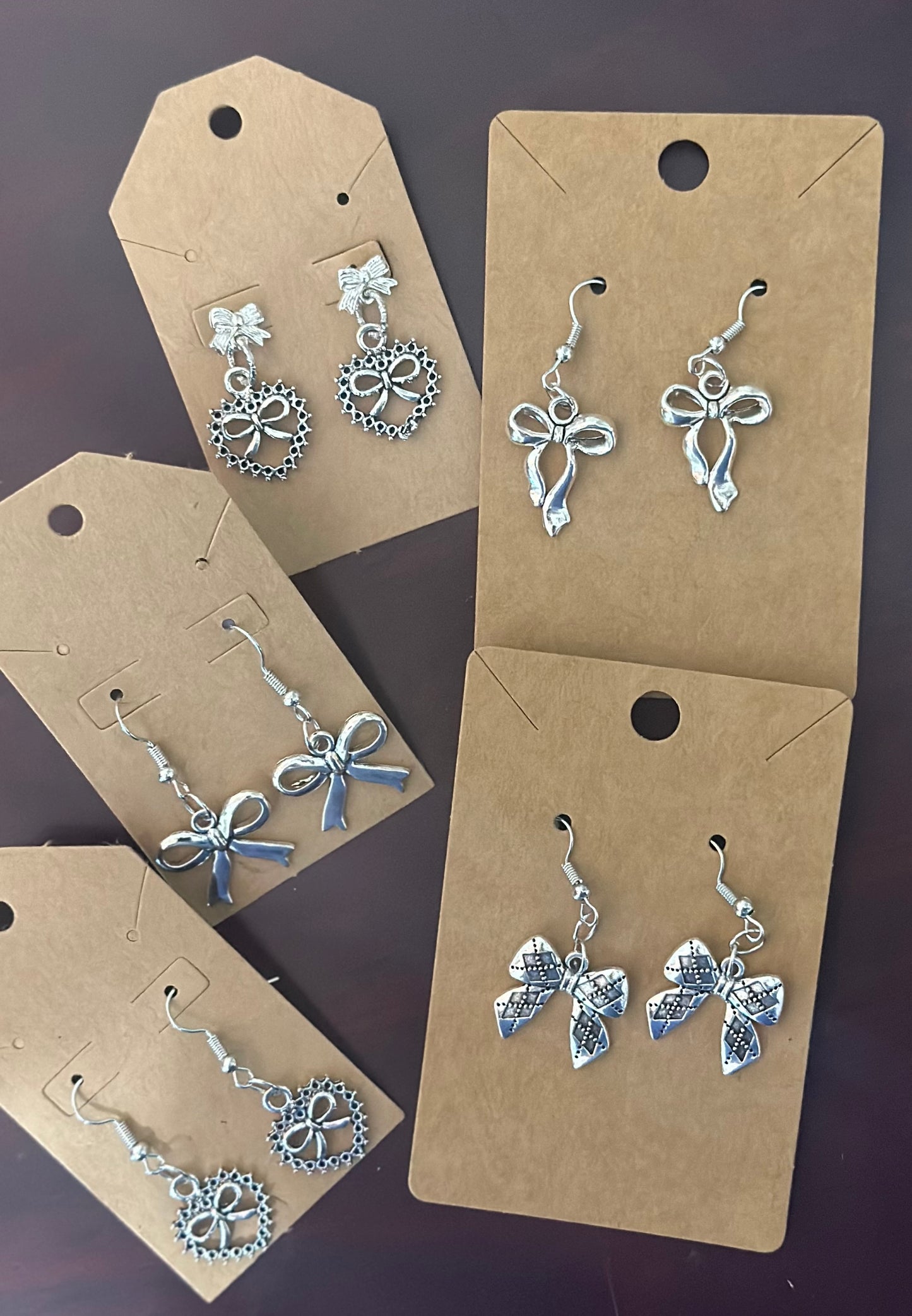 Mama's Quilt Shop MBSC -bow earrings