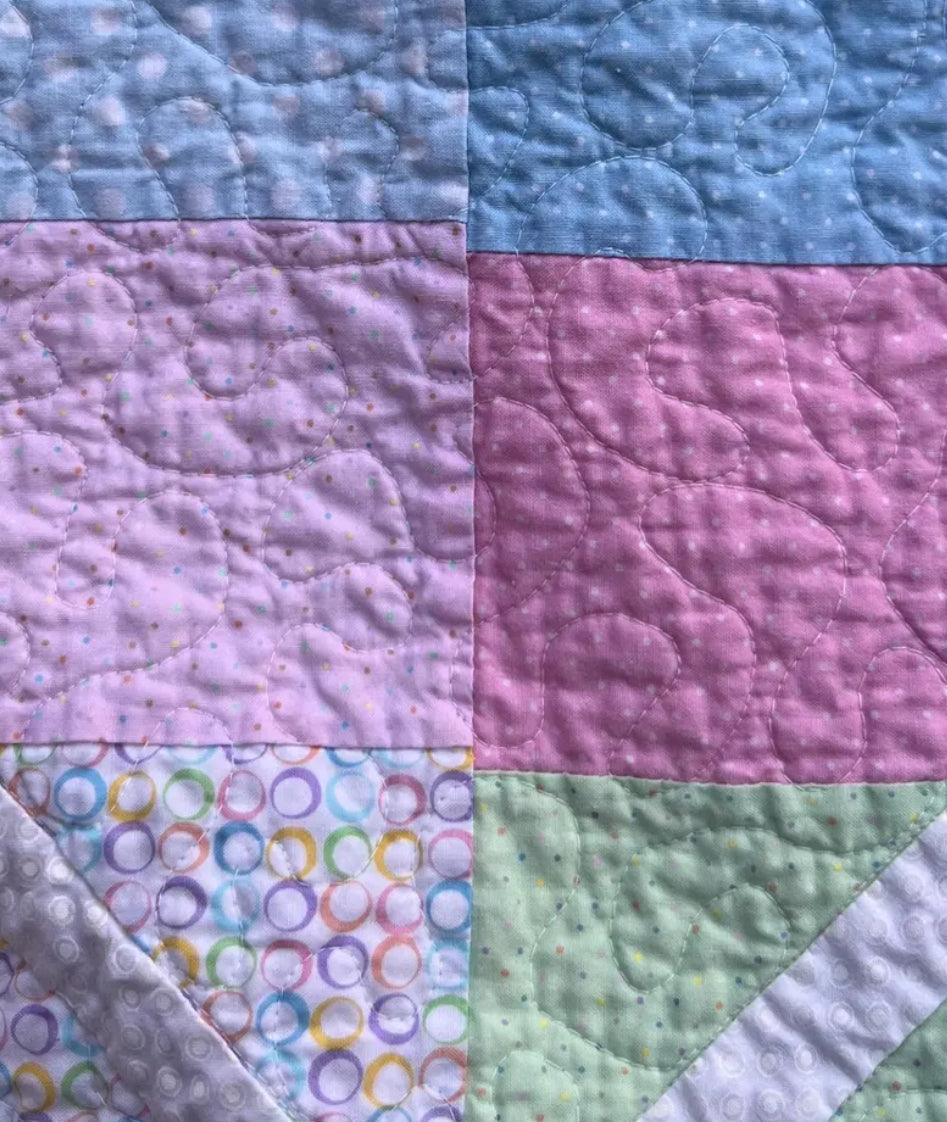 Mama's Quilt Shop- Lattice design