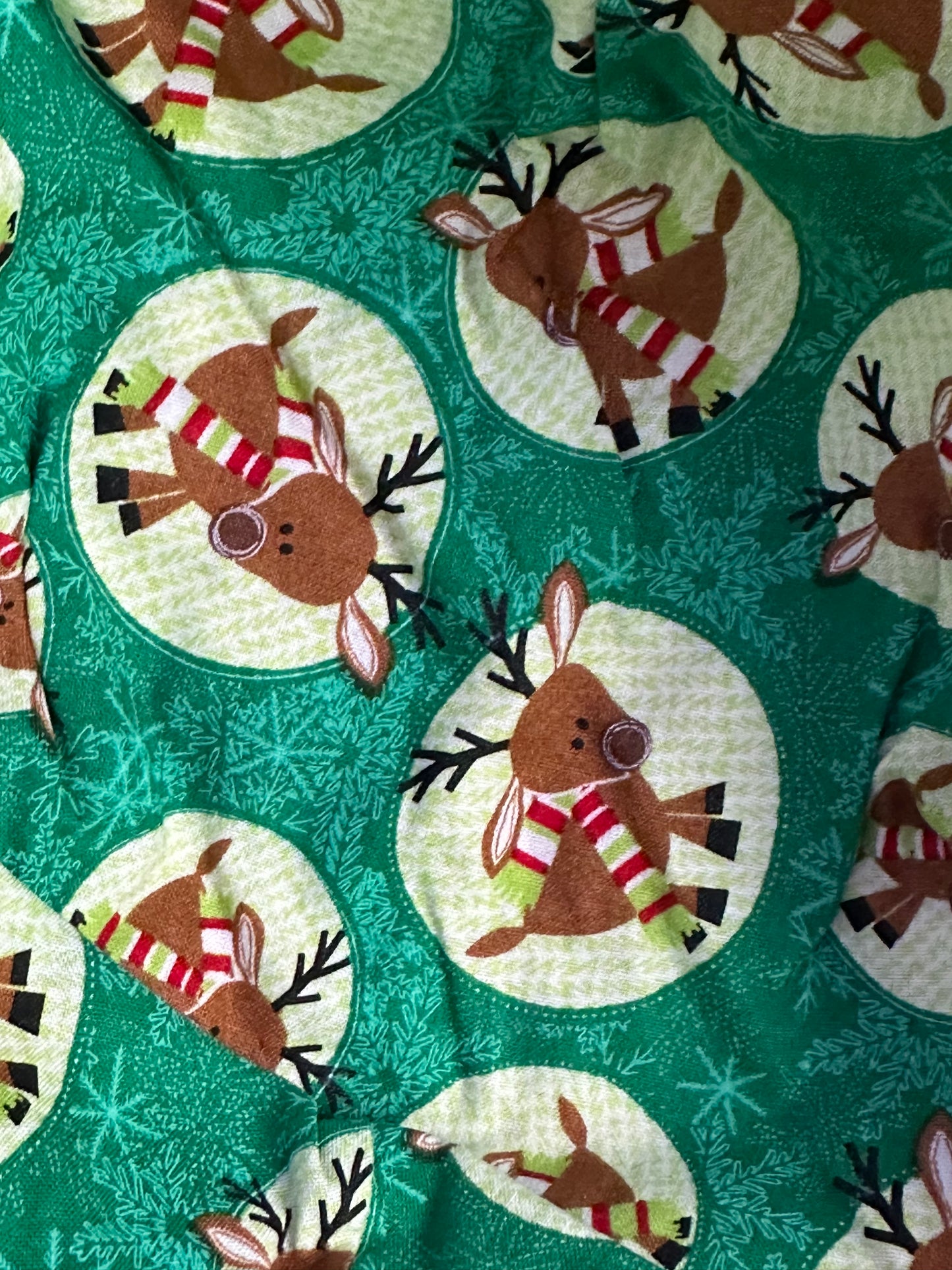 Mama's Quilt Shop-Christmas bowl koozie